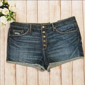 Universal Thread High Rise Cutoff Denim shorts 18